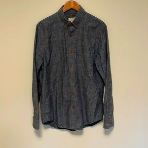 Club Monaco. Slim Fit Large. Indigo chambray shirt. Excellent condition.